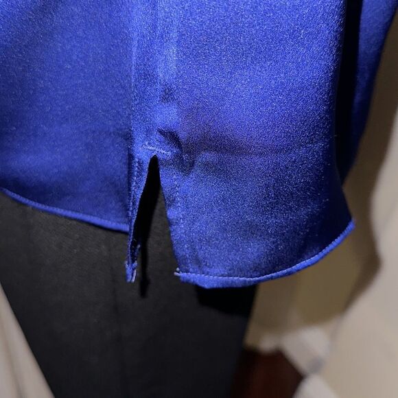 Talbots L Midnight Blue Pleated Chest Back Button Keyhole Sleeveless Blouse - Picture 6 of 9